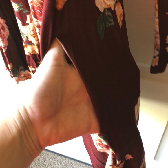 NWT Burgundy floral dress with pockets! - Picture 2 of 3